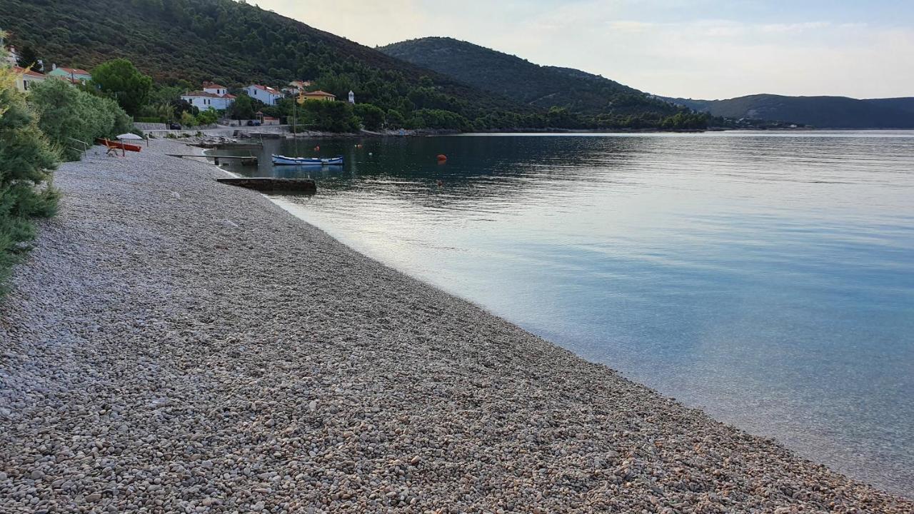 Sidus Maris, Spacious Seaside Apartment With Free Parking Martinšćica 외부 사진