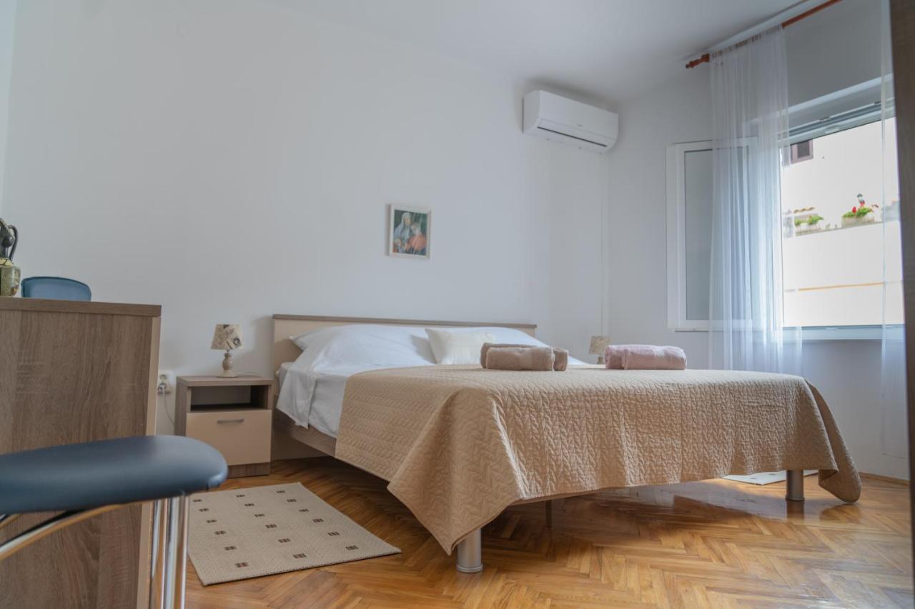 Sidus Maris, Spacious Seaside Apartment With Free Parking Martinšćica 외부 사진