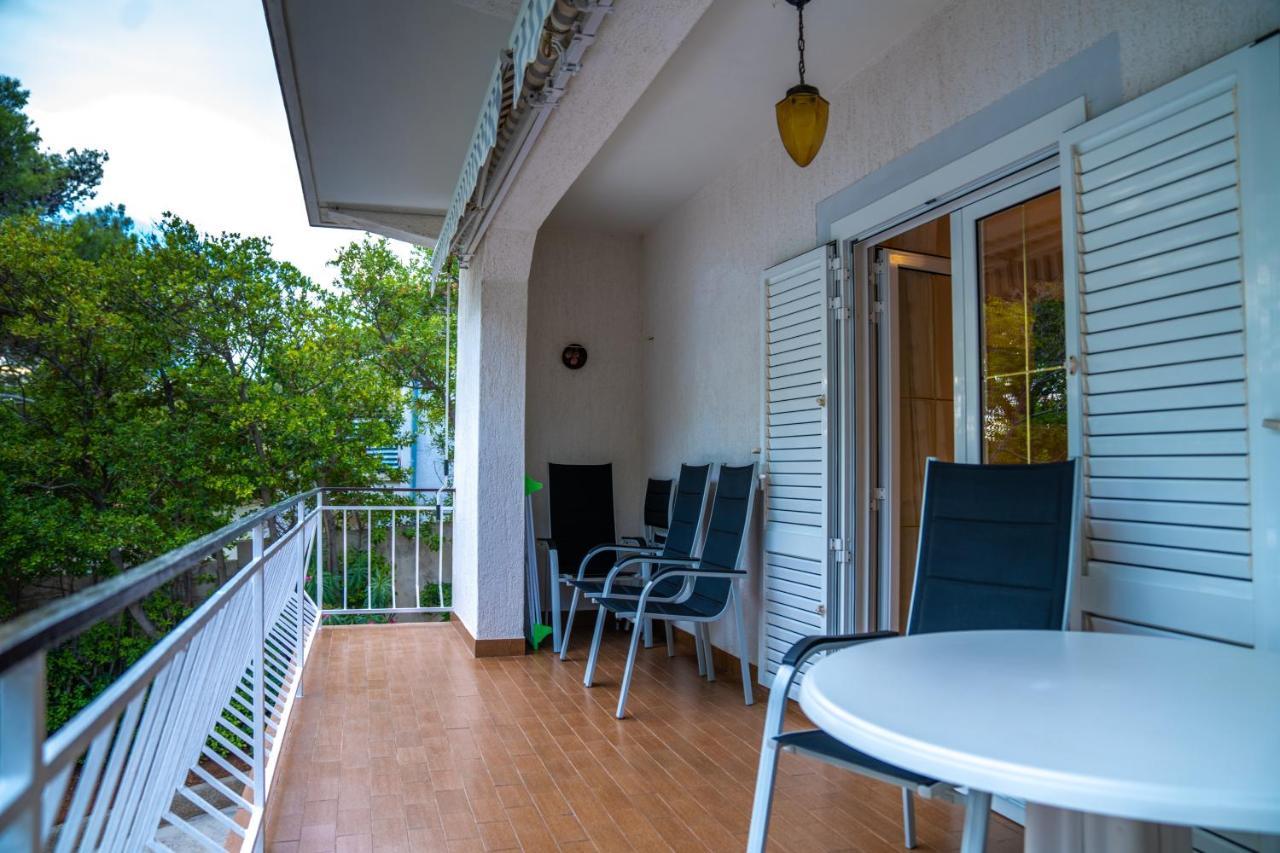Sidus Maris, Spacious Seaside Apartment With Free Parking Martinšćica 외부 사진